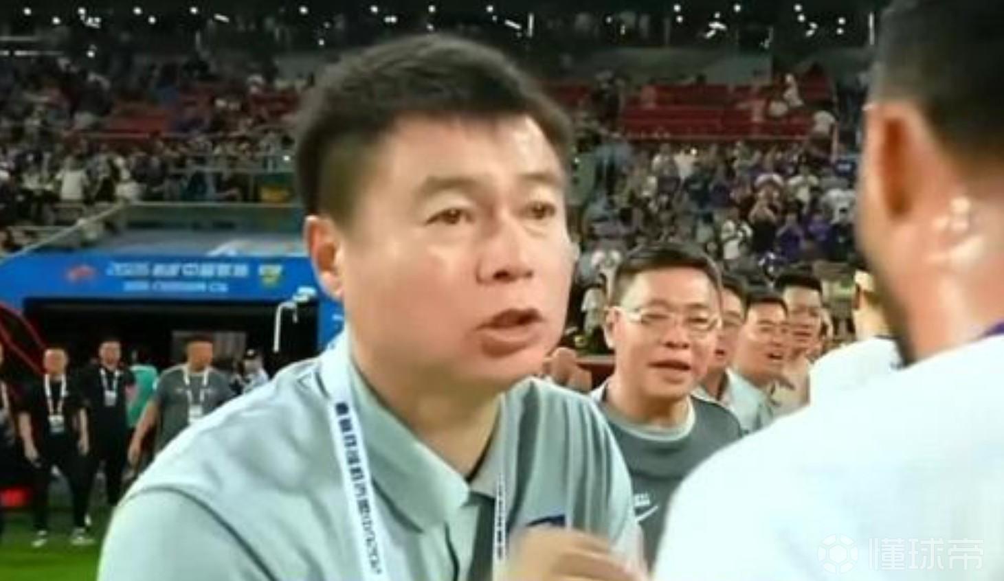 于根伟:领导提了很多好建议,赛前我们还专门重温了会议精神